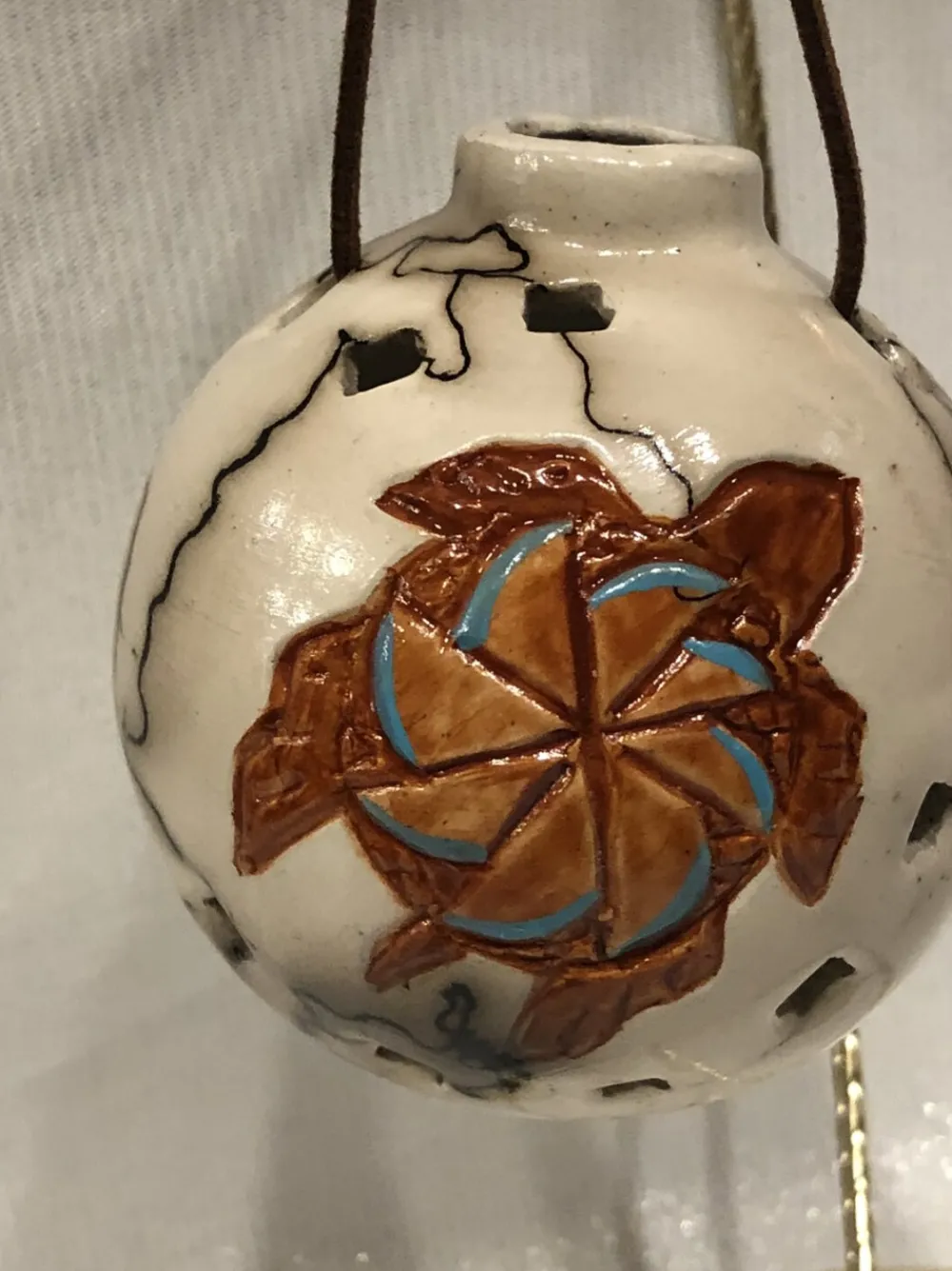 turtle_on_horse_hair_round_ornament_0.webp Discount Gina Arrighetti Turtle On Horse Hair Round Ornament
